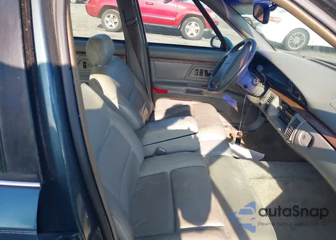 1995 Oldsmobile 98 Regency Elite из США, поврежденный, VIN 1G3CX52K4S4314539